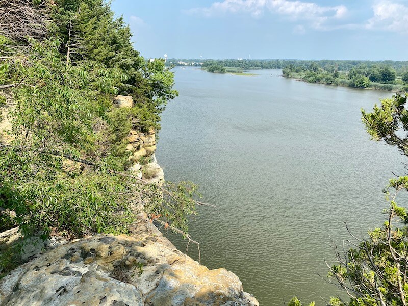 Where Ancient Spirits Meet Modern Adventures: A Guide to Buffalo Rock State Park & Effigy Mounds